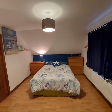 Chezzas Homestay Poole Extérieur photo